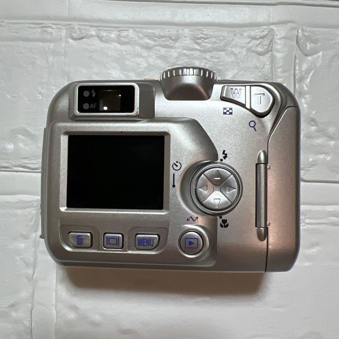 Compact Digital Cameras Nikon Coolpix 2100