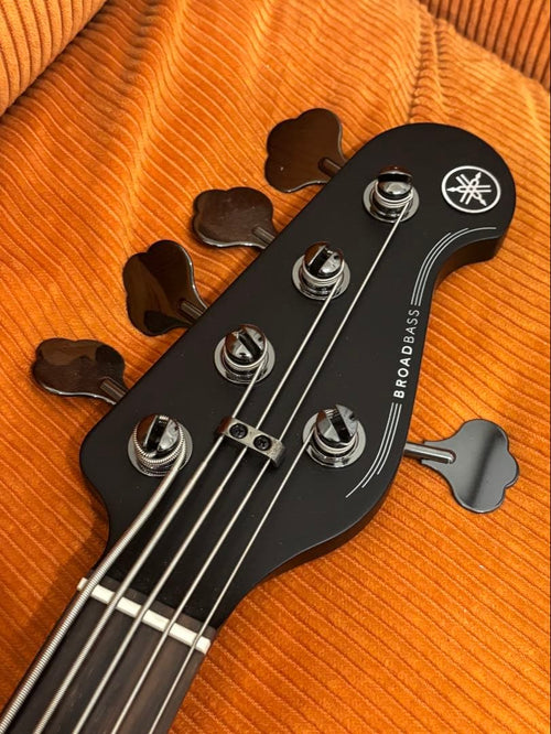 Yamaha Electric Basses Bb735A 5