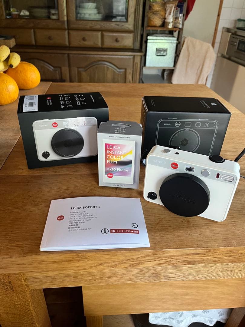 Leica Instant Cameras Sofort 2