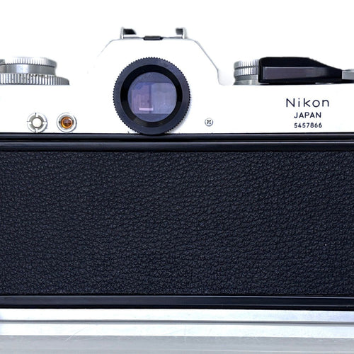 Nikon Slr Camera (Film) Nikomat El #S339