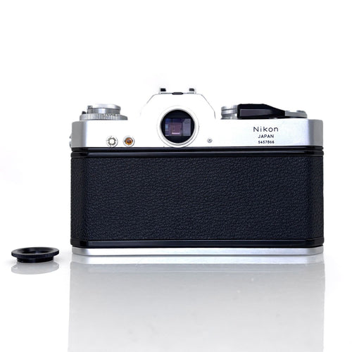 Nikon Slr Camera (Film) Nikomat El #S339