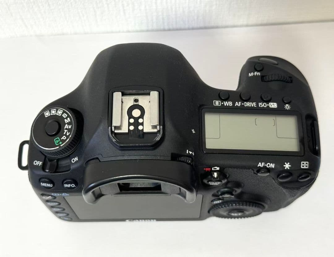 Digital Slr Canon Eos 5D Mark Iii 5D3+
