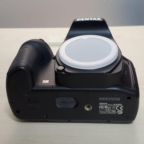 Pentax Digital Slr Ccd K200D 2,700