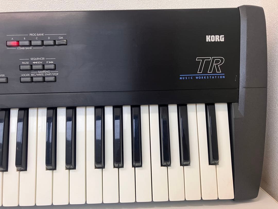Korg Keyboards Digital Pianos Tr76 76