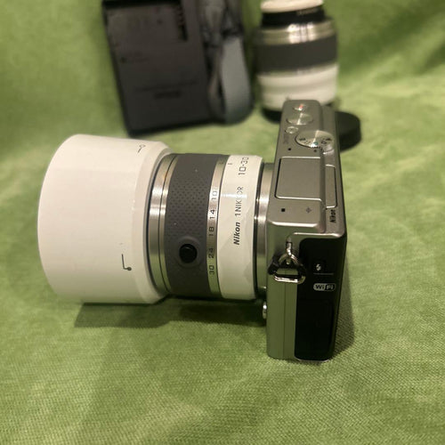 Mirrorless Interchangeable Lens Cameras Nikon 1 J4