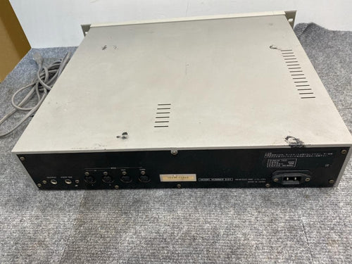Samplers Akai S01