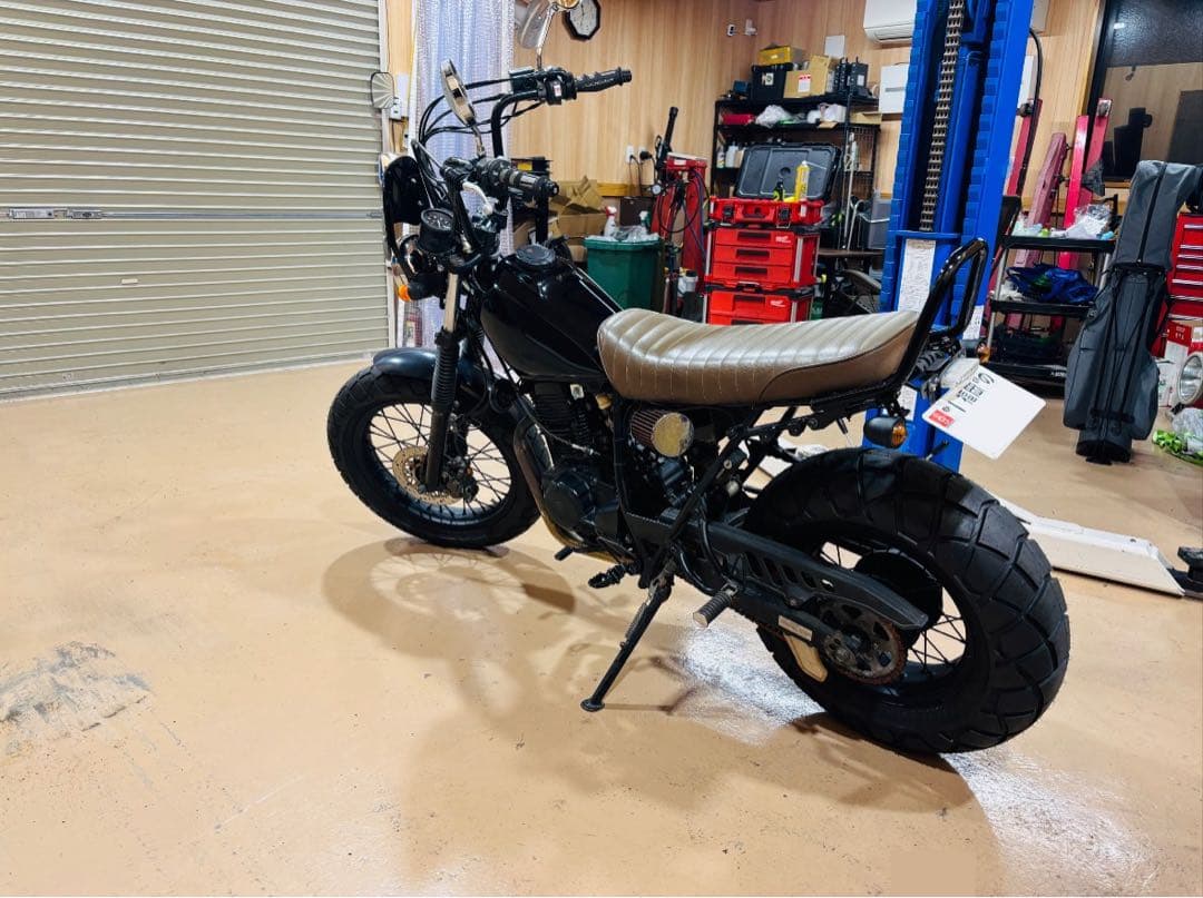 Yamaha Motorcycle Body Tw225 Dg09J