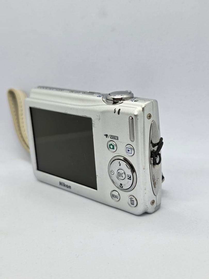 Nikon Compact Digital Cameras Coolpix S220