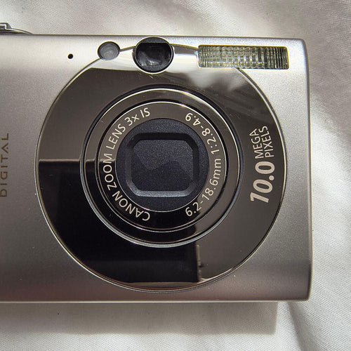 Canon Compact Digital Camera Ixy