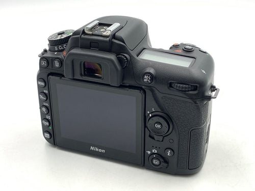 Digital Slr D7500