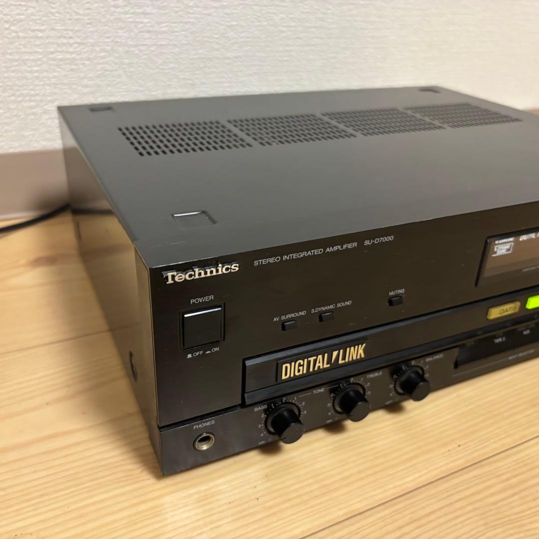 Technics Integrated Amplifiers Su-D7000
