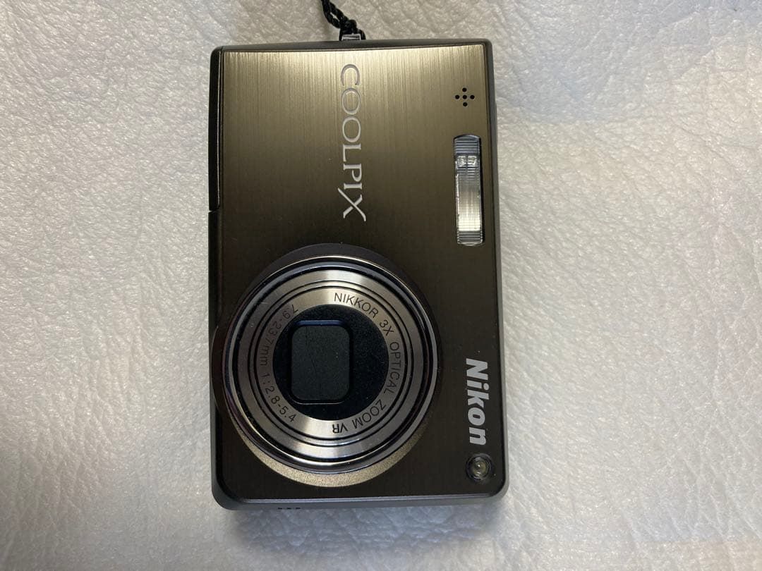 Compact Digital Camera Nikon Coolpix S700