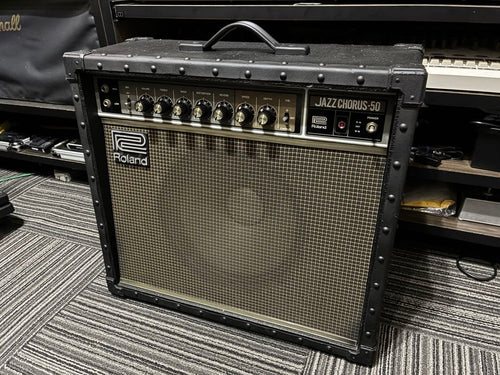 Roland Guitar Amplifier Jc-50 Boss Ce-1