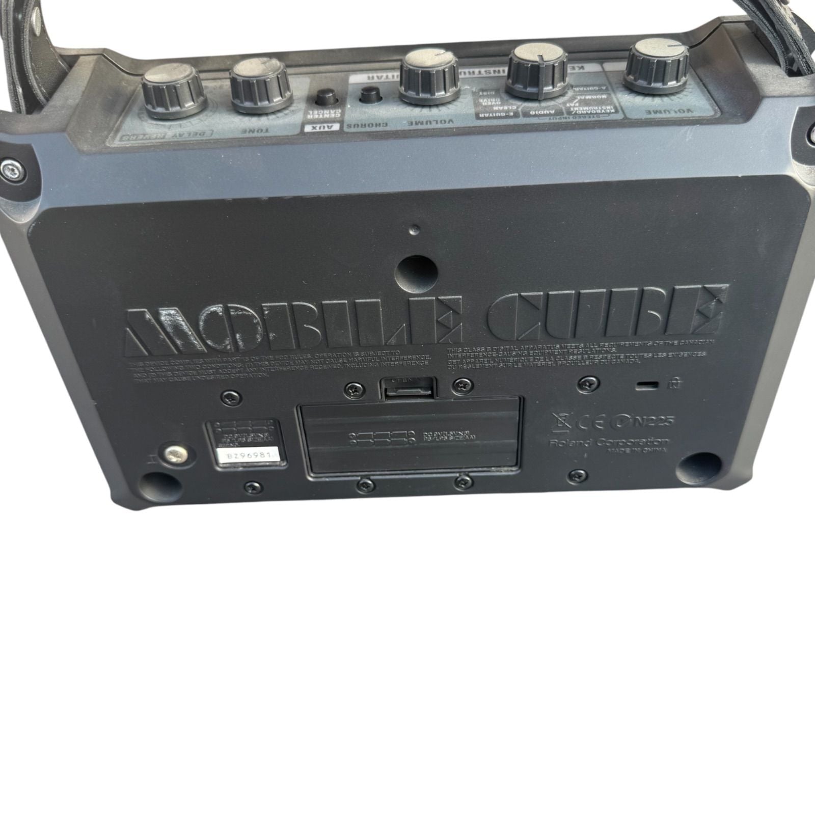 Guitar Amplifier Roland Mobile Cube