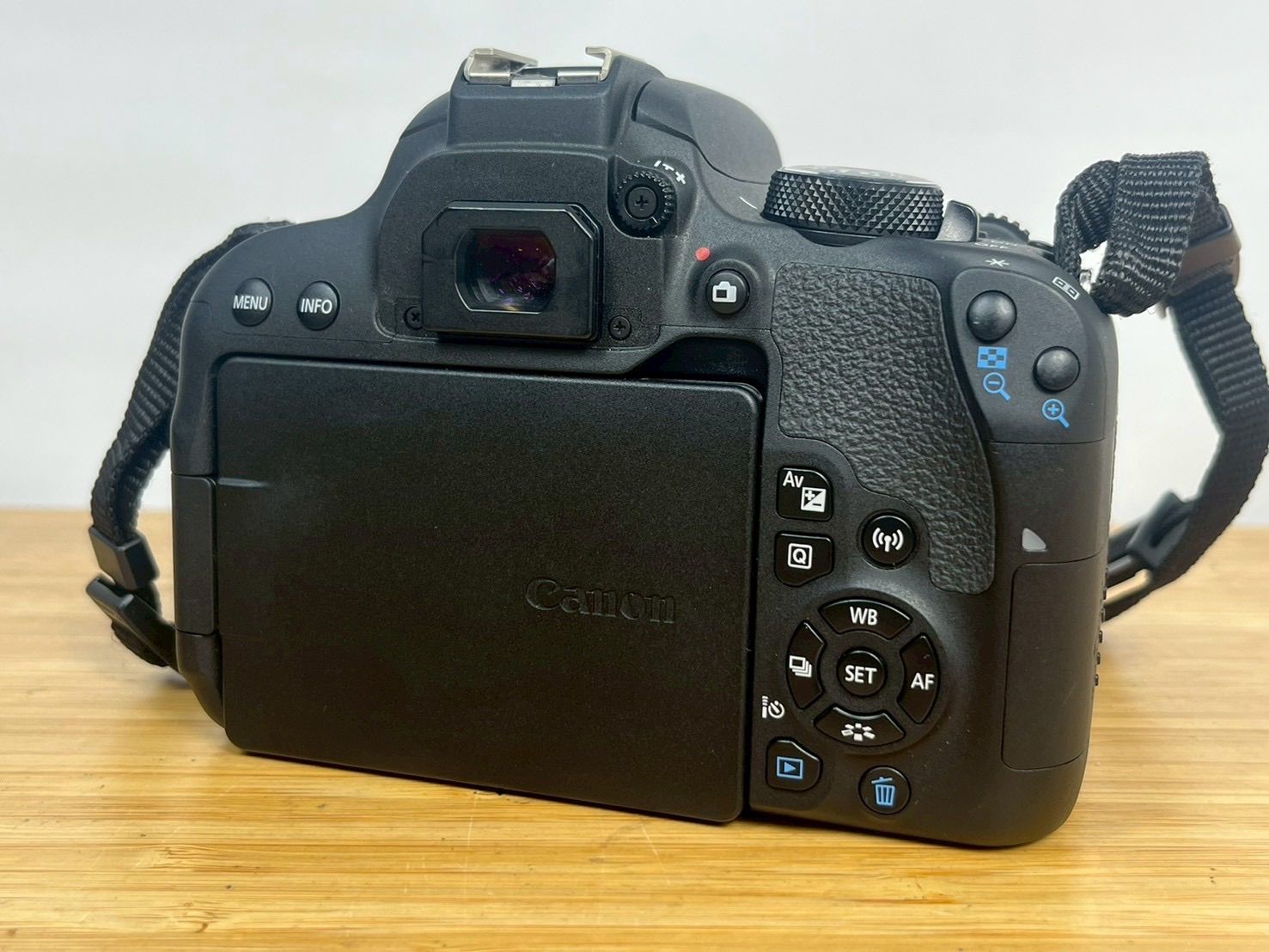 Digital Slr Canon Eos Kiss X9I Ef-S18-55Mm Ef-S55-250Mm