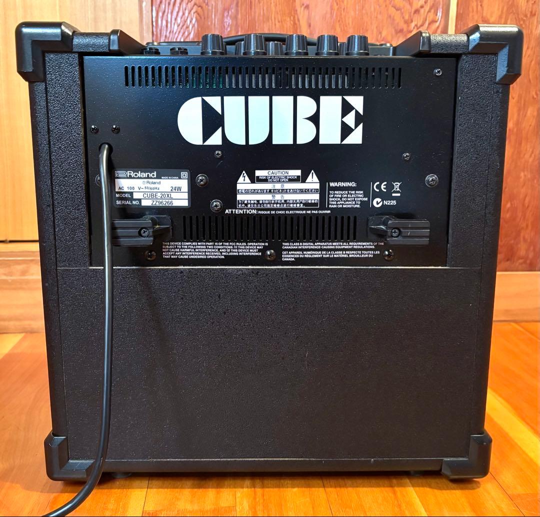 Roland Guitar Amplifier Cube-20Xl