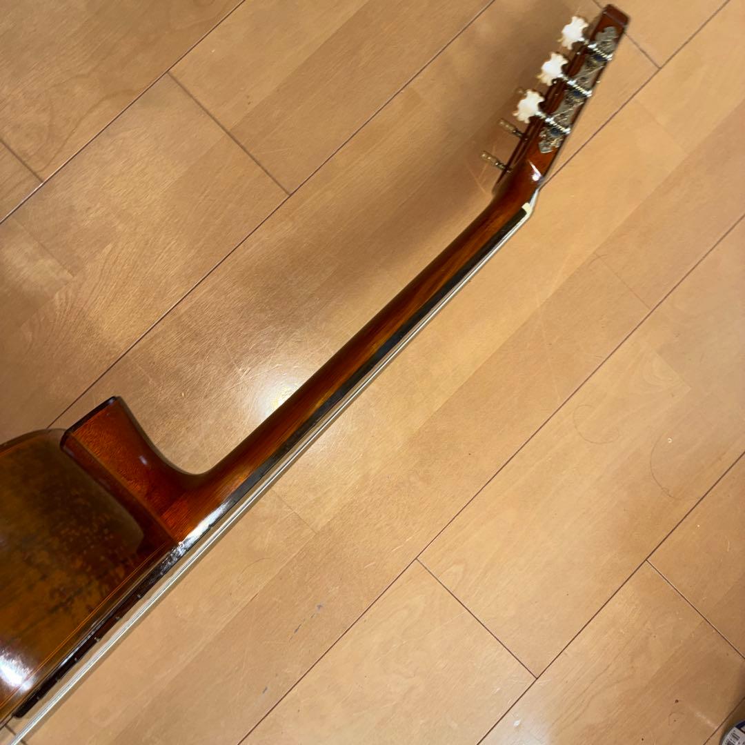 Classical Guitars No.25 1973