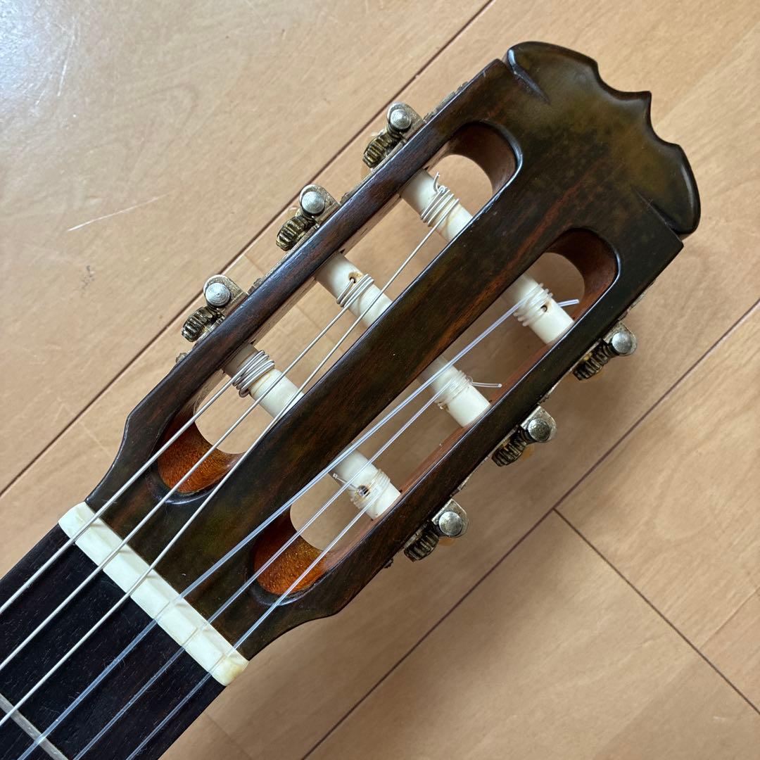 Classical Guitars No.25 1973