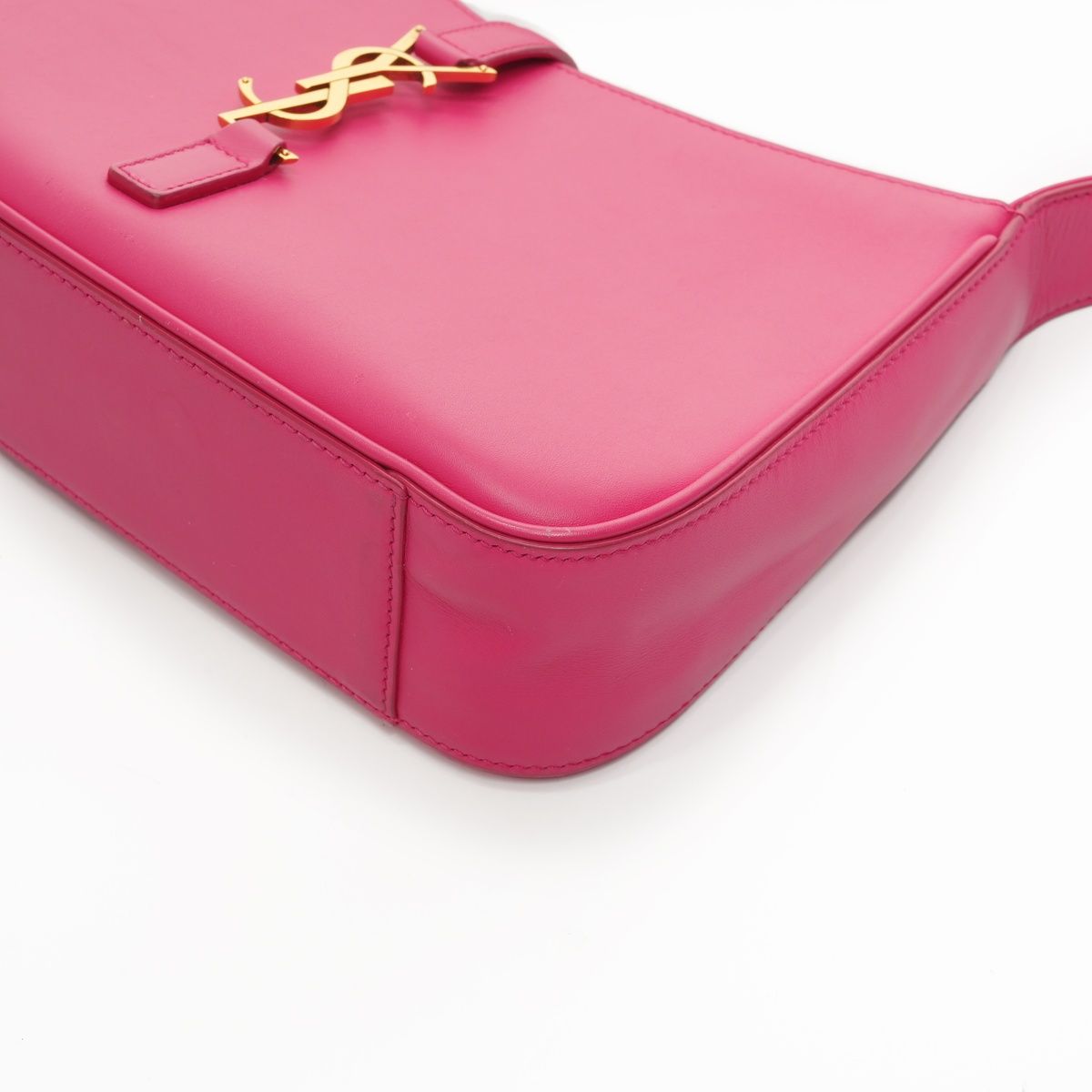 Yves Saint Laurent Shoulder Bag Le 5 A 7