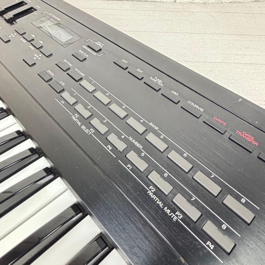 Roland Analog Synthesizers D-10 61
