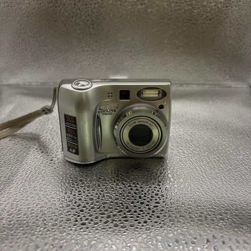 Nikon Compact Digital Cameras Coolpix 7600
