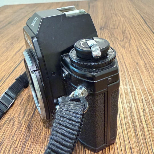 Slr Camera (Film) Nikon Em Sigma 28-80Mm
