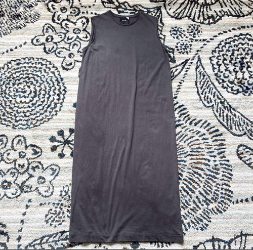 Aton Sleeveless