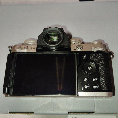Mirrorless Interchangeable Lips Nikon Zfc F/2.8 Special Edition