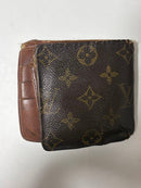 Louis Vuitton Bifold Wallets