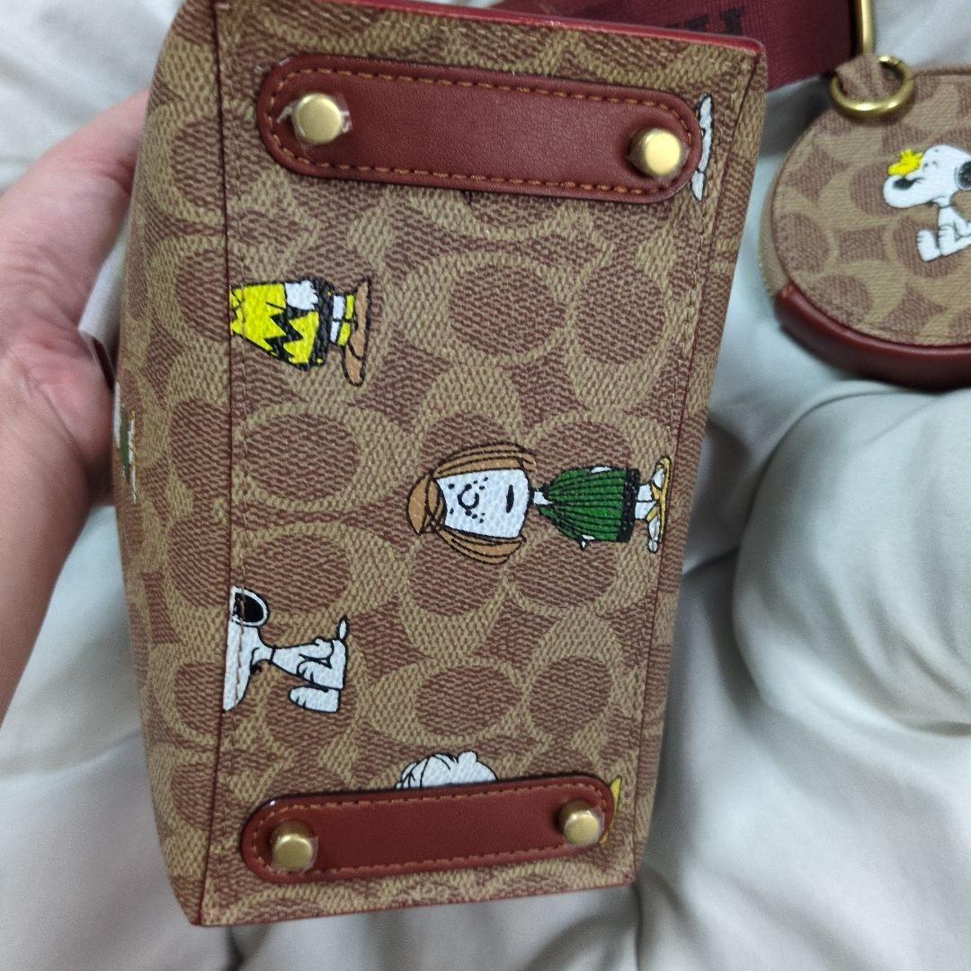 Coach Tote Bags X Peanuts 18 Snoopy