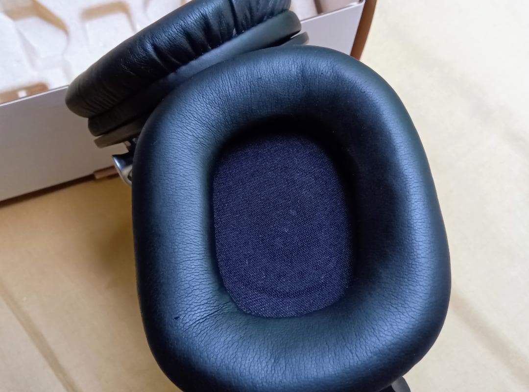 Yamaha Recableable Headphones Hph-Mt8