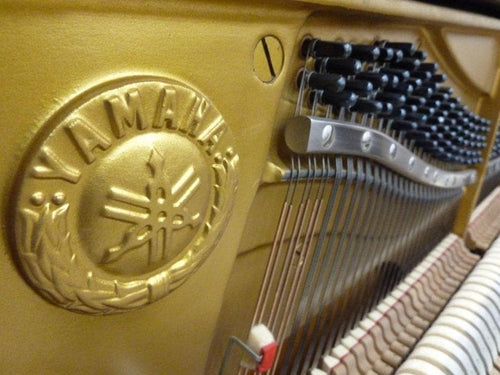 Yamaha Upright Pianos W105