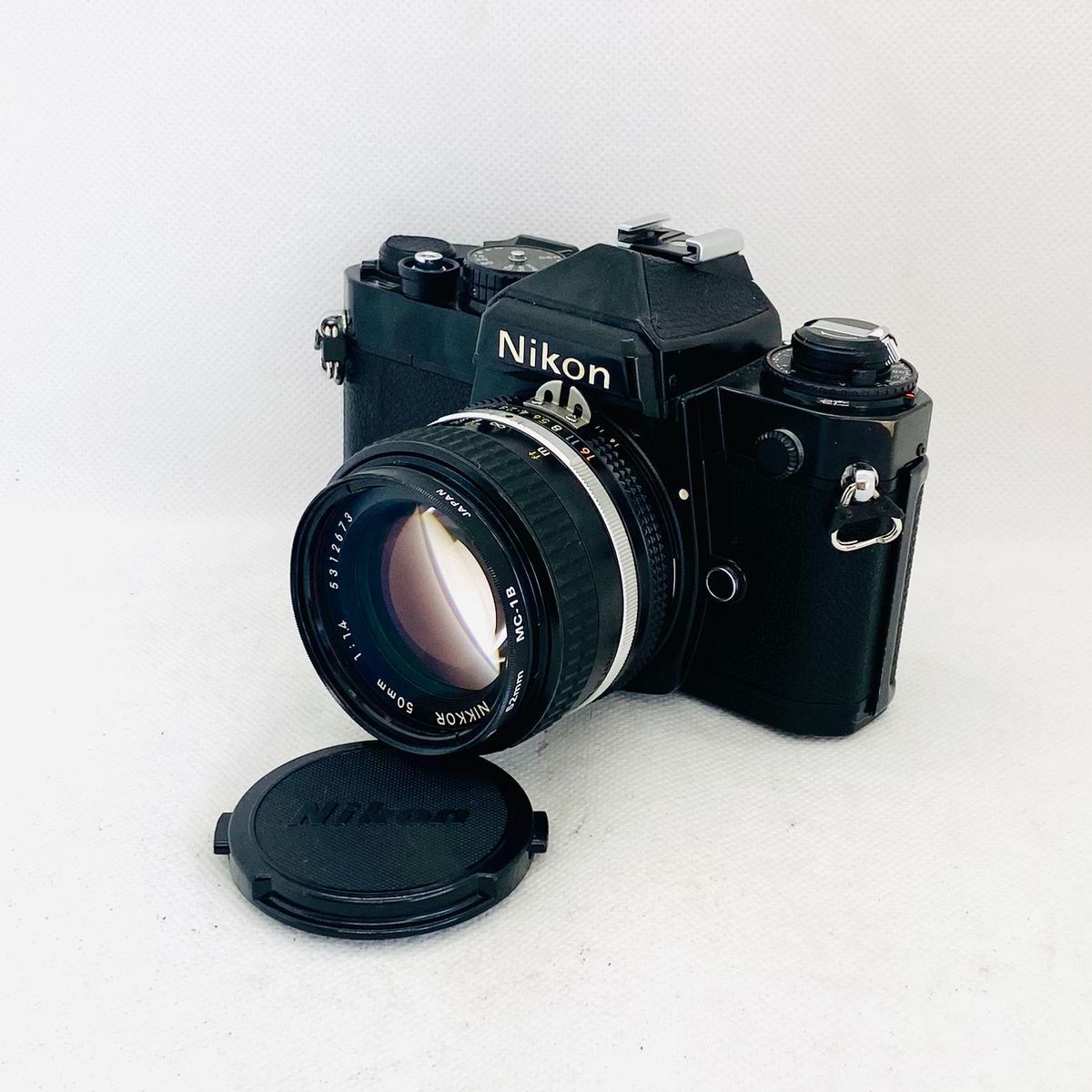 Nikon Slr Camera (Film) Fe Ai-S Nikkor F1.4