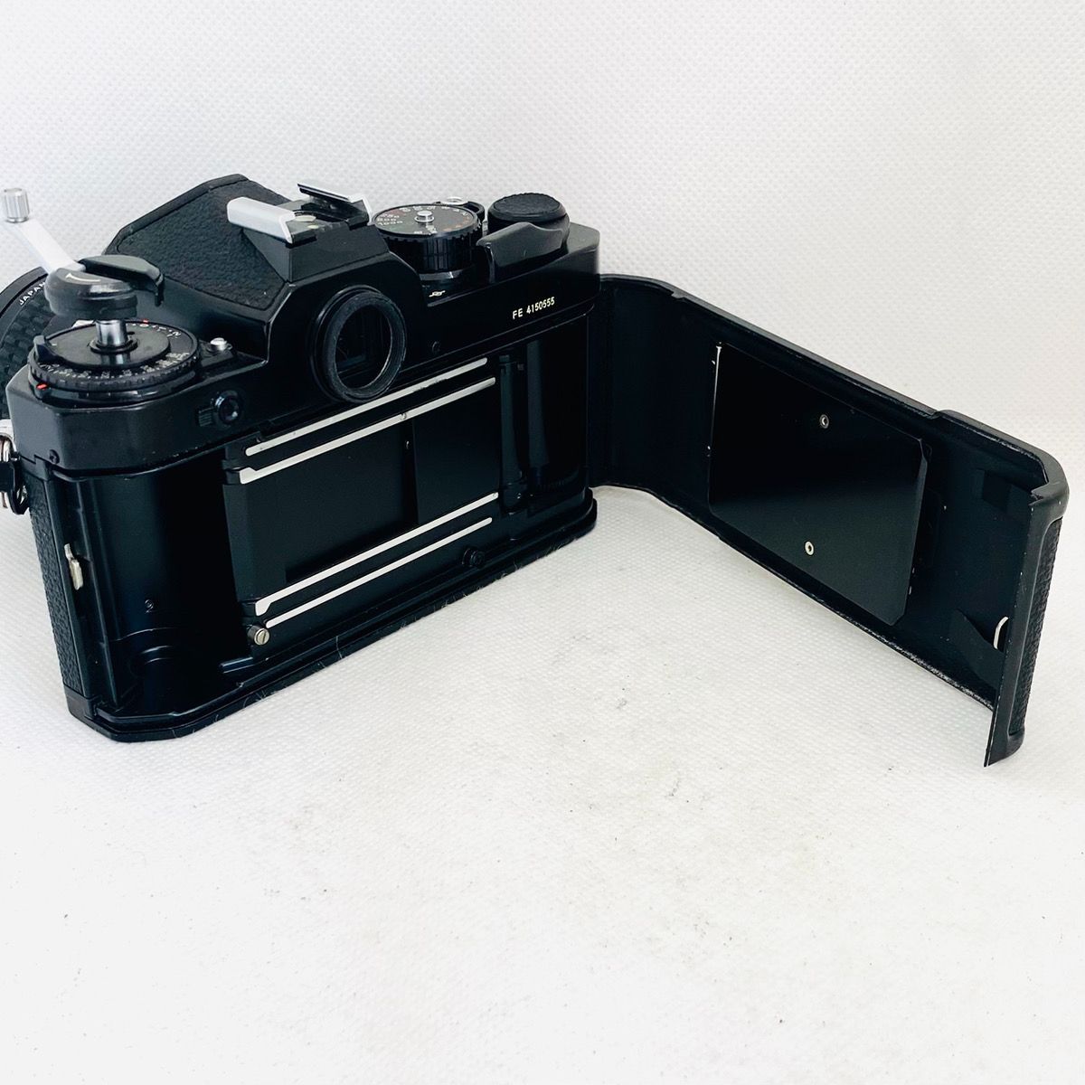 Nikon Slr Camera (Film) Fe Ai-S Nikkor F1.4