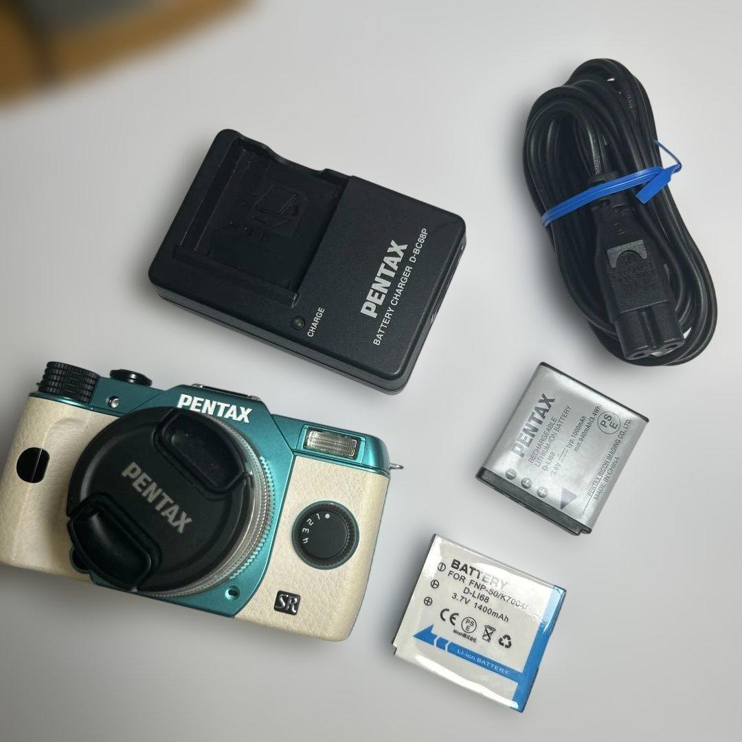 Pentax Mirrorless Interchangeable Lens Cameras Q10