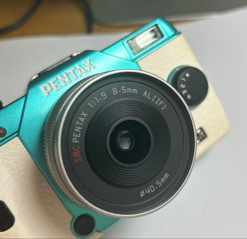 Pentax Mirrorless Interchangeable Lens Cameras Q10