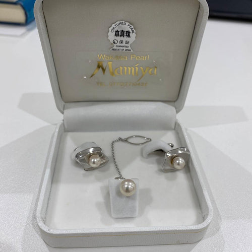 Cufflinks