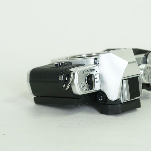 Olympus Mirrorless Interchangeable Lips 2,341 Om-D E-M10 Mark Ii
