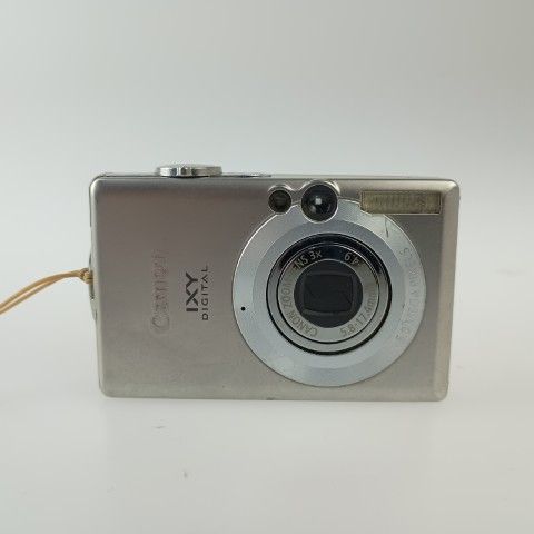 Canon Compact Digital Camera Ixy 70 Silver
