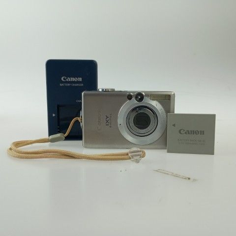Canon Compact Digital Camera Ixy 70 Silver