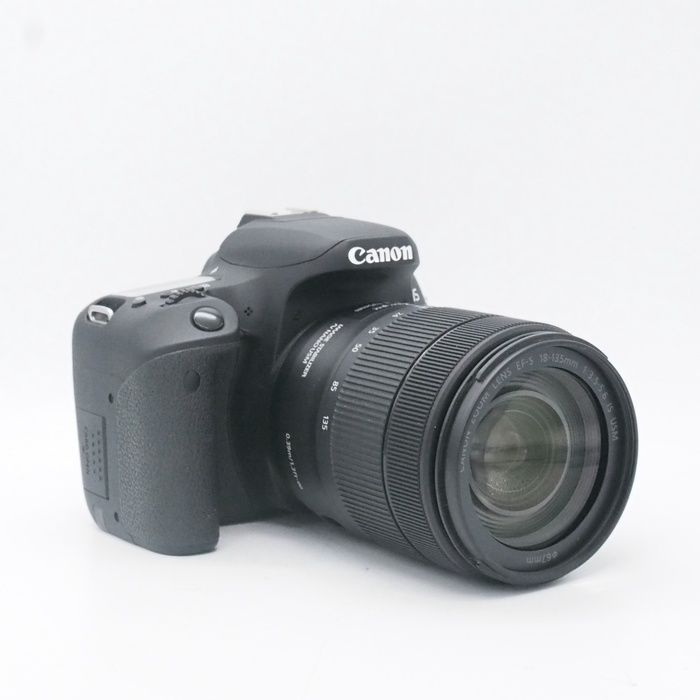 Canon Others Eos 9000D/Ef-S18-135 Is Usm