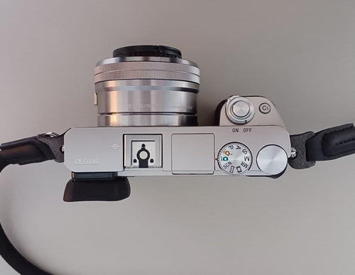 Sony Mirrorless Interchangeable Lips 6000