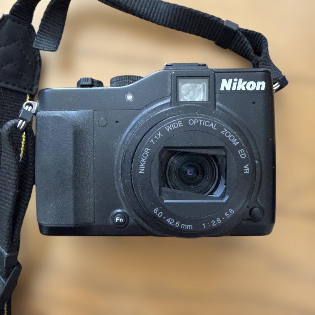 Nikon Compact Digital Cameras Coolpix P7000