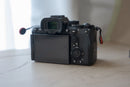 Sony Mirrorless Interchangeable Lens Cameras 7Rv 33688