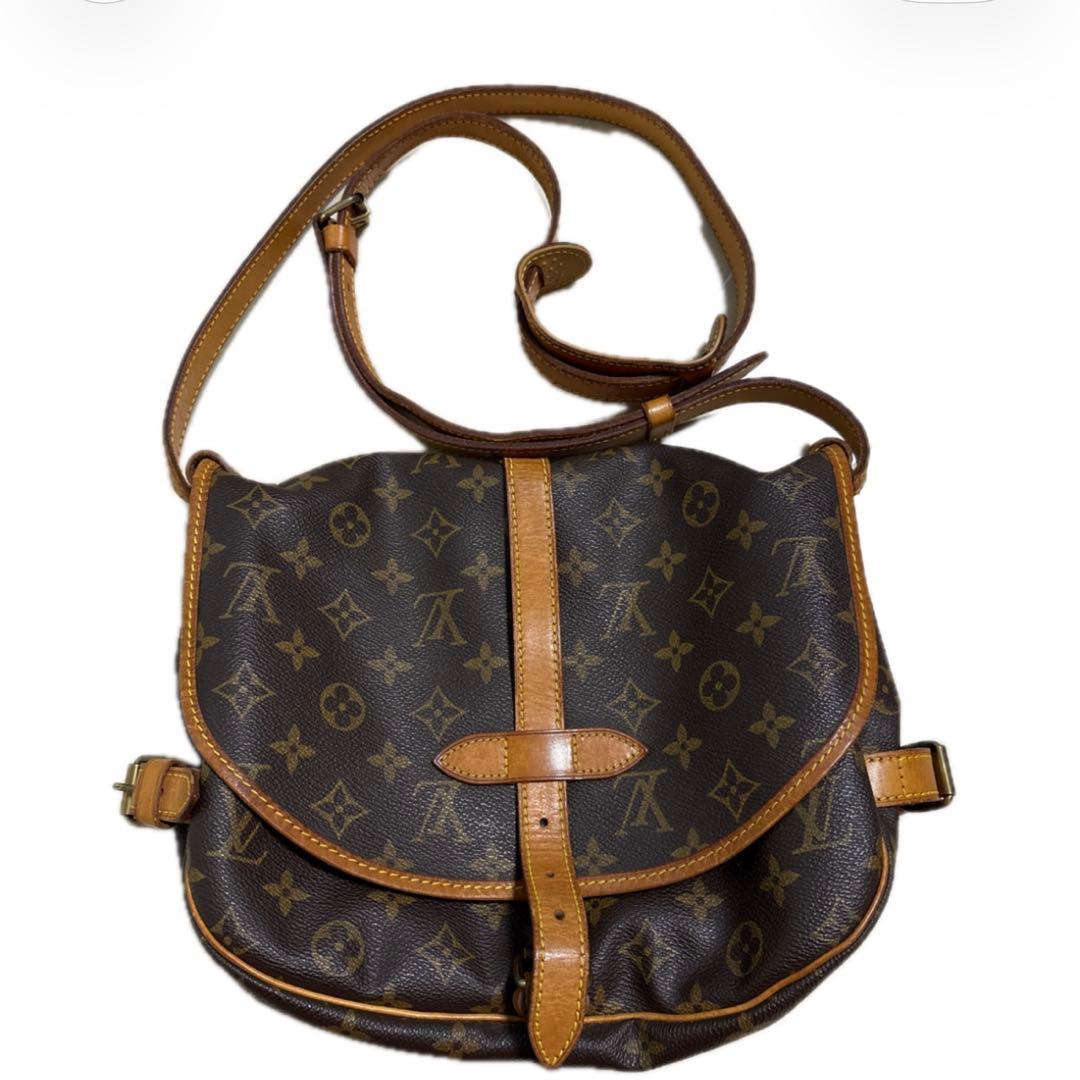 Louis Vuitton Shoulder Bags 30
