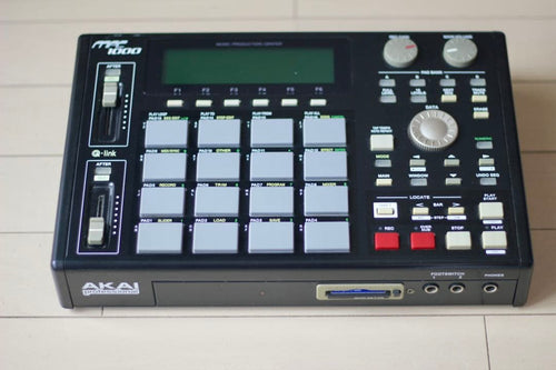 Akai Professional Samplers Mpc1000