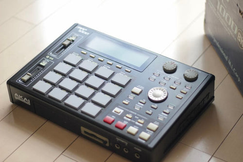 Akai Professional Samplers Mpc1000