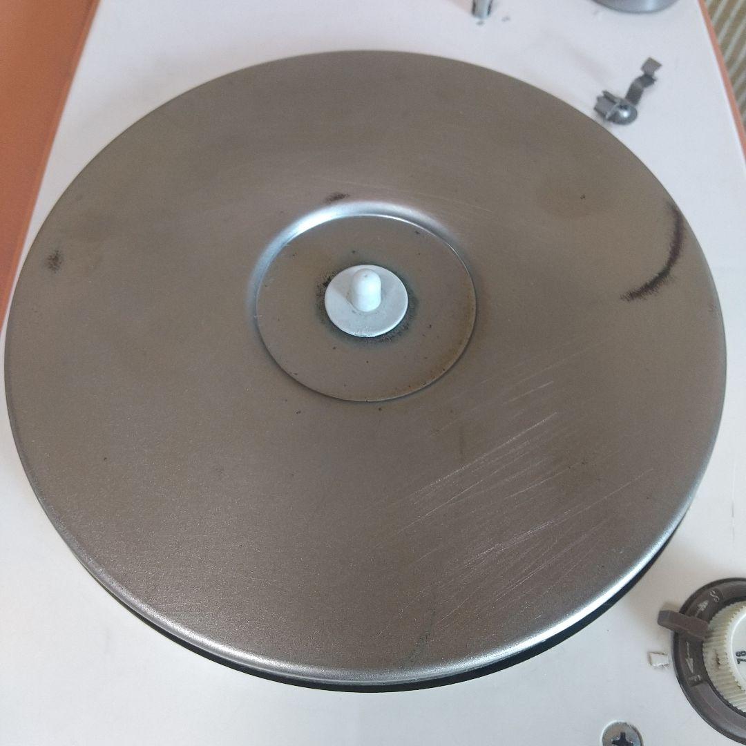 Record Players (Turntables)