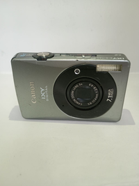 Compact Digital Camera 4886 Canon Ixy 90