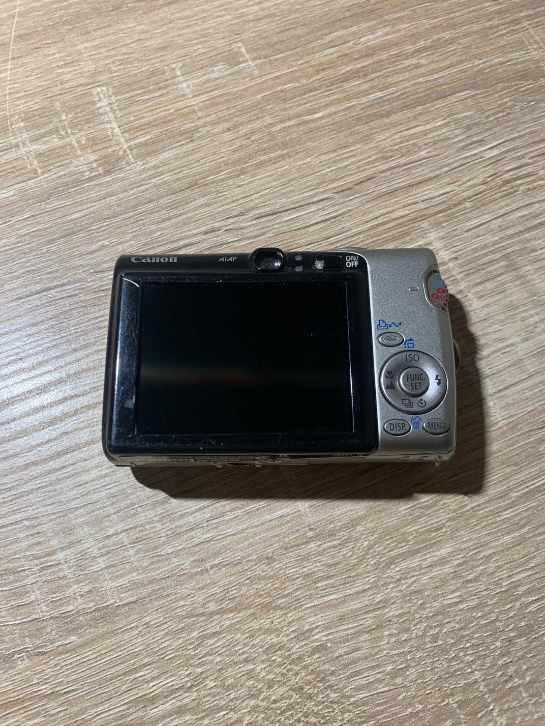 Compact Digital Camera 2393 Canon Ixy 800 Is
